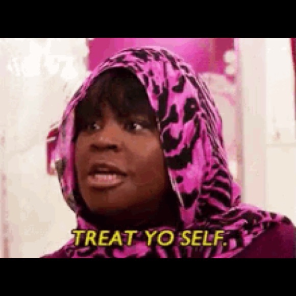 Meet your Posher, Morrigan - Picture 2 of 2